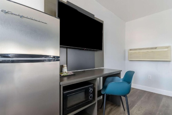 Studio 6 Suites Madera, CA Yosemite image 10