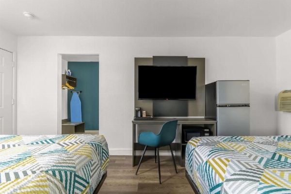 Studio 6 Suites Madera, CA Yosemite image 9